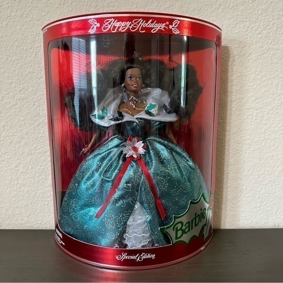 Special Edition Happy Holidays Barbie Doll African American Vintage 1995 NIB - Picture 1 of 10